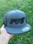 Fio 5 Panel Flat Brim Hat (Gray & Black)